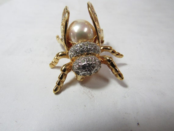 Voguebijoux Rhinestone Bee PIN / BROOCH Gold Tone - Etsy Voguebijoux Rhinestone Bee PIN / BROOCH Gold Tone - Etsy