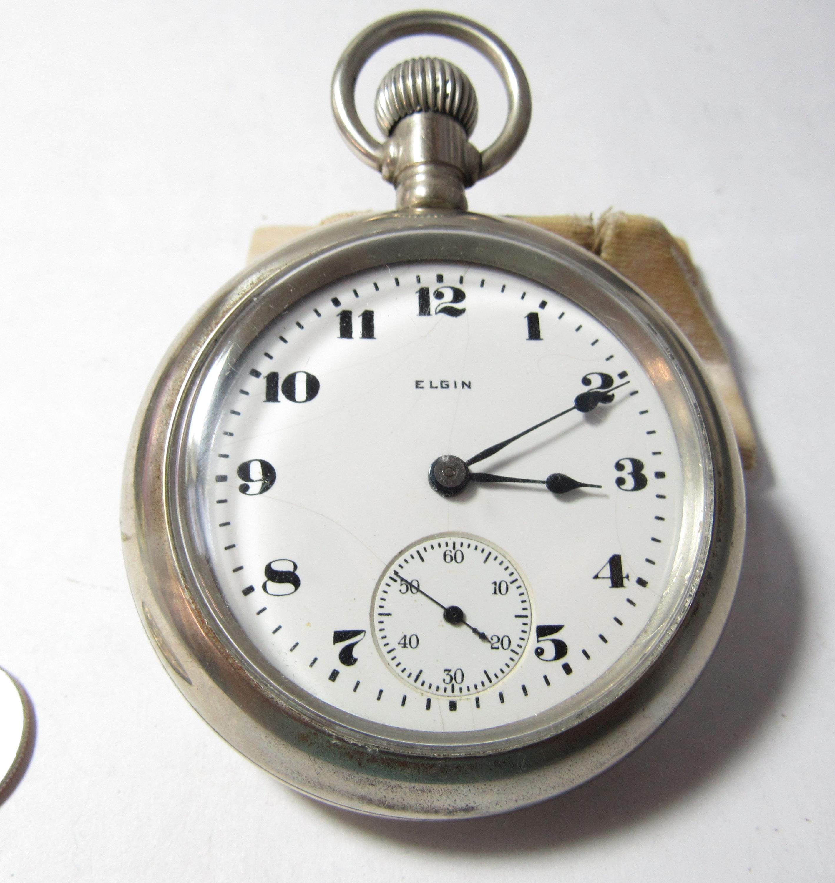 Quartz Pocket Watch Belt Watch With Silver Case and Short