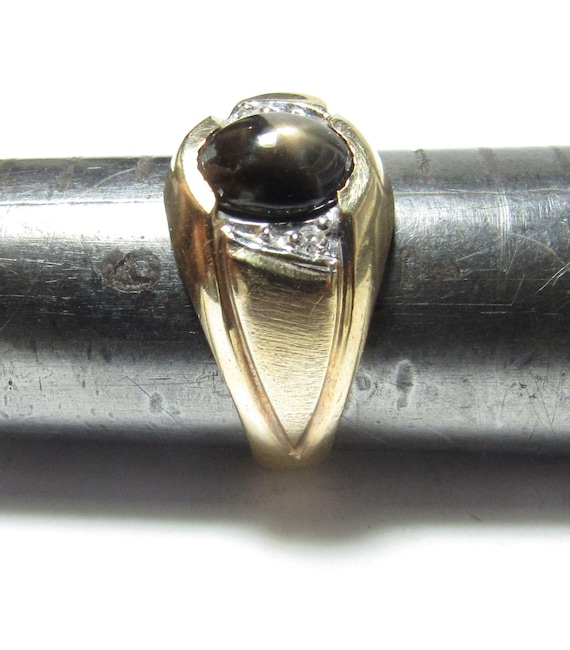 Solid 10k Yellow GOLD Ring with Oval Black Natura… - image 3
