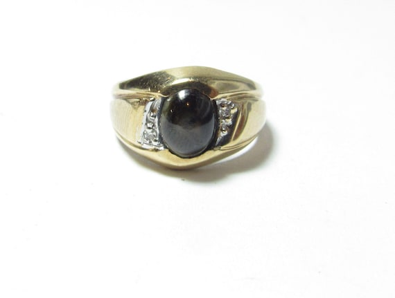 Solid 10k Yellow GOLD Ring with Oval Black Natura… - image 1