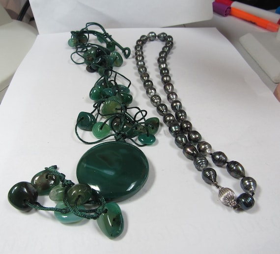 DEALERS SPECIAL SOCUS / Green Jade and Gray Pearl… - image 1
