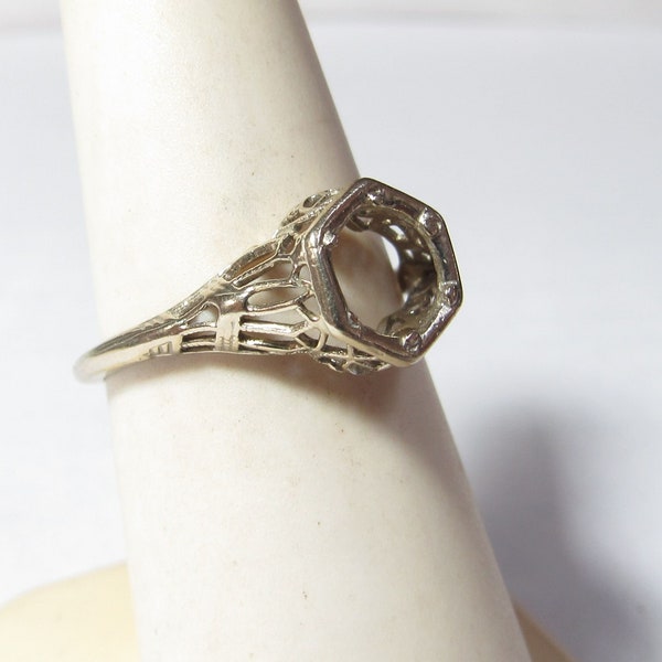 Vintage 14k Solid White GOLD Semi Mount Ring Will Hold a 6.5 mm Round Stone