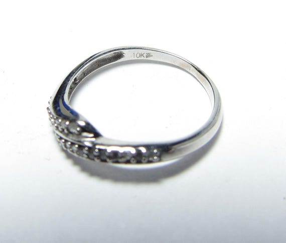 Solid 10k Solid White GOLD Band / Ring with 24 Ro… - image 2