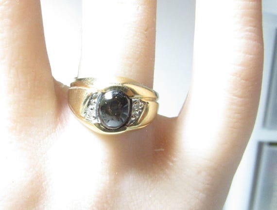 Solid 10k Yellow GOLD Ring with Oval Black Natura… - image 4