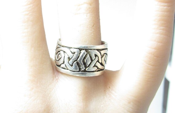 Wide Solid Sterling SILVER Ring with Celtic knot … - image 4