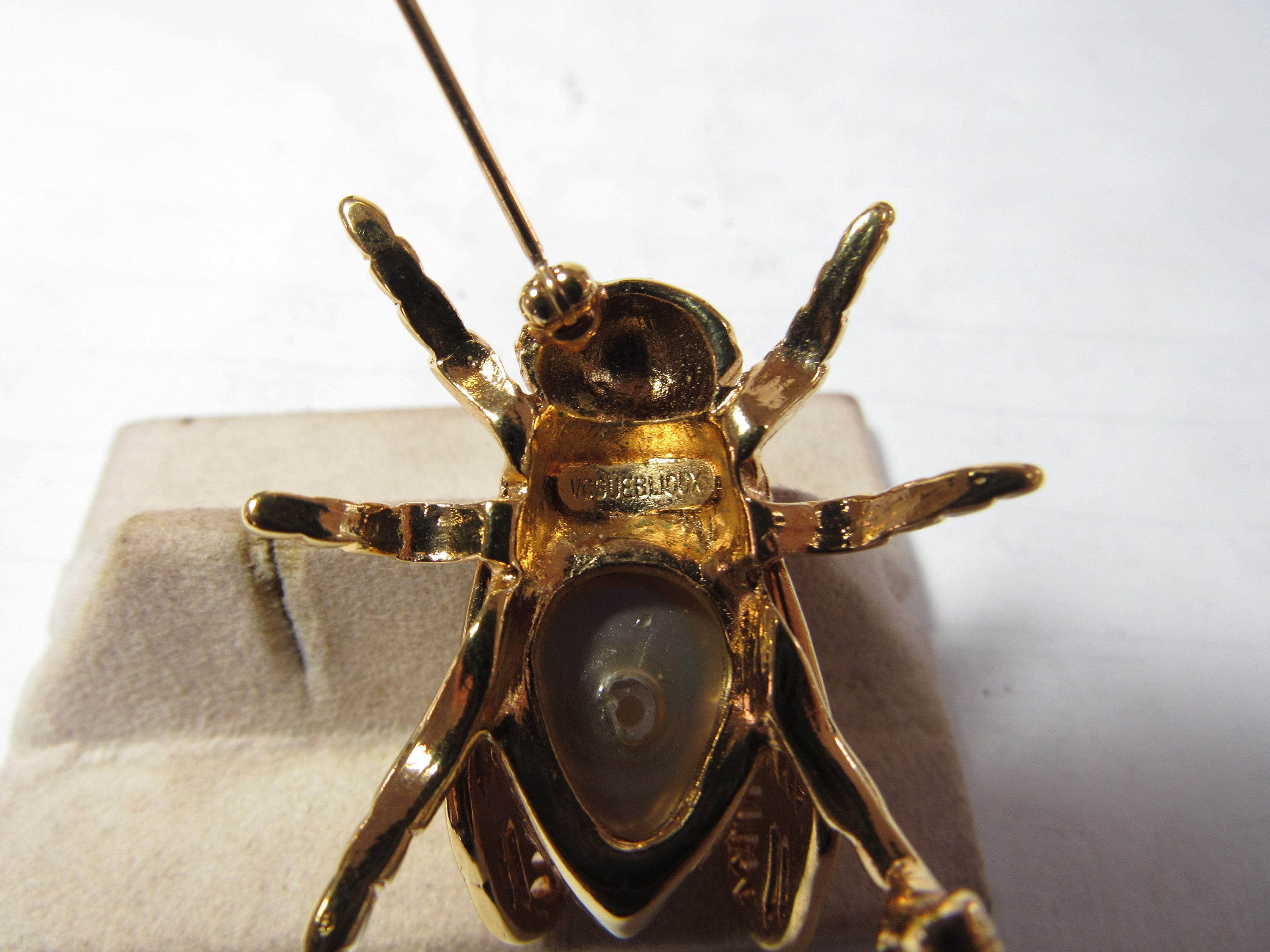 Voguebijoux Rhinestone Bee PIN / BROOCH Gold Tone - Etsy