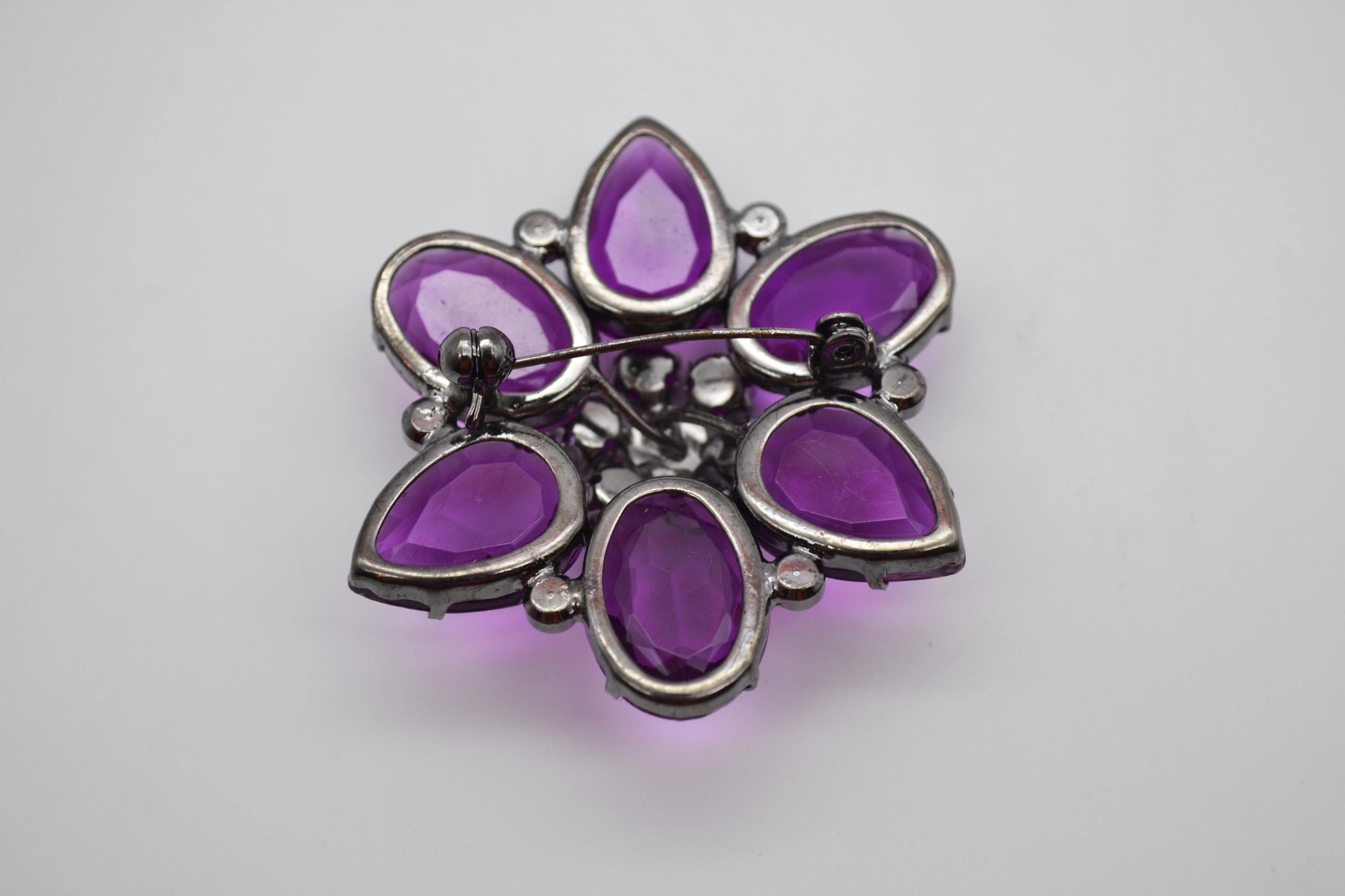 Vintage Vibrant Glass Purple Flower/brooch - Etsy