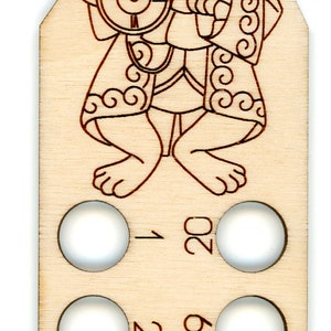 Op de afbeelding: Houten kralenorganizer met een konijnenillustratie die een zakhorloge vasthoudt. De organizer heeft 20 genummerde gaten om kralen op te bergen.