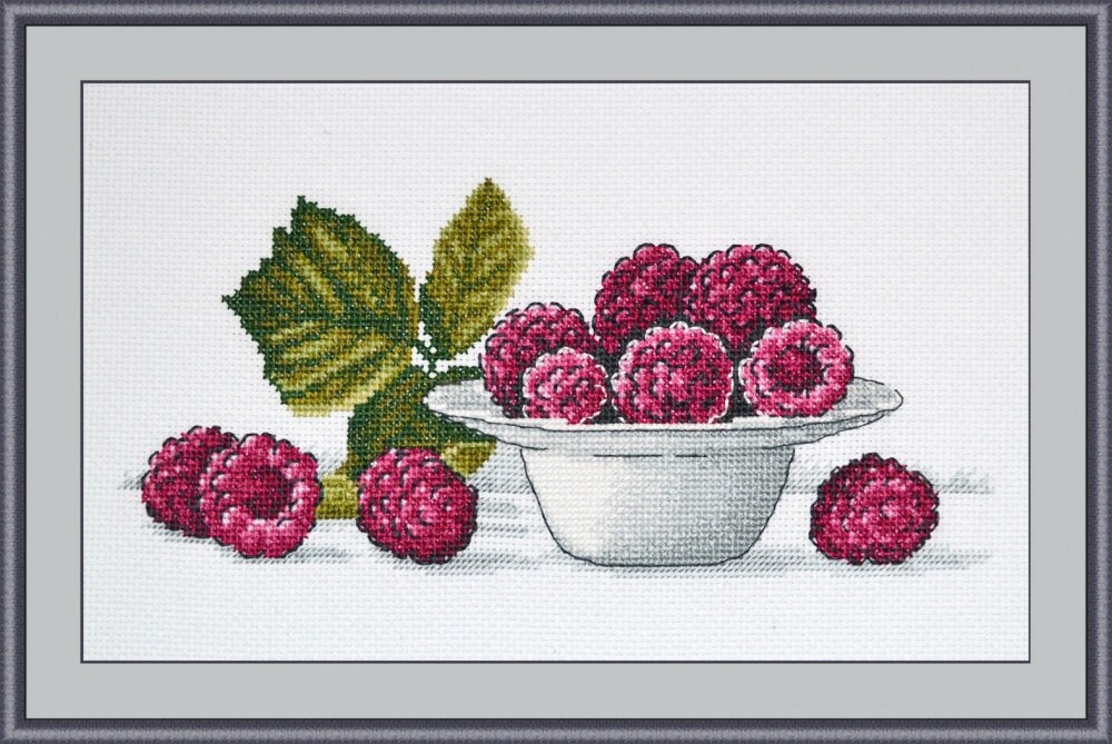 ★RONRON★CROSS STITCH RASPBERRY RAGLAN LONG SLEEVE CROSS STITCH RASPBERRY RAGLAN LONG SLEEVE CREAM BLUE