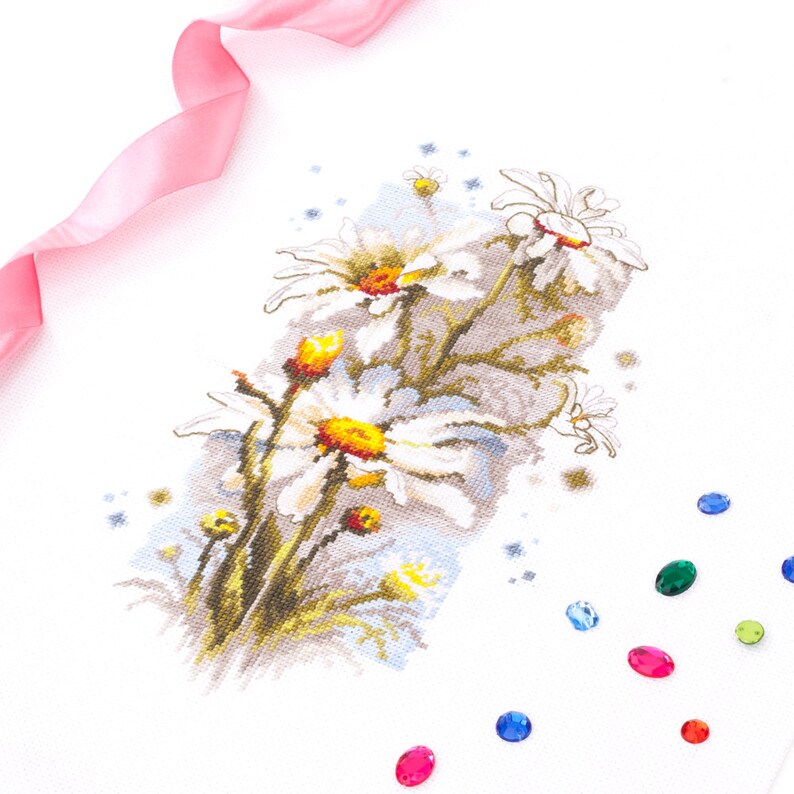 14 x 23 cm Cross Stitch Kit Magic Needle 100-103 White Daisies