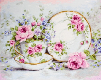 Luca-S / G566 Trio & Blooms, © Gail Elizabeth McCormack / Gobelin Stitch / Needlepoint Kit