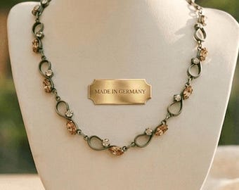 Halskette Serafina in Peach, Smoked Topaz & Crystal – handgelötete Manufakturarbeit – made in Germany // 8588