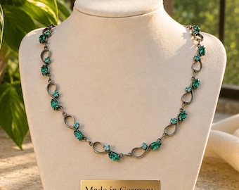 Halskette Serafina in Medium Emerald & Aquamarine – handgelötete Manufakturarbeit – made in Germany // 8582