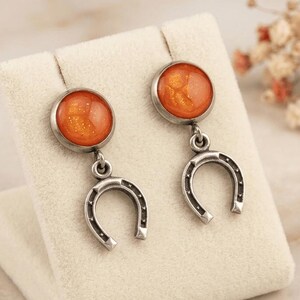 Ohrhänger Hufeisen in orange - made in Germany // 8475