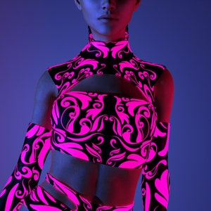 Glitter top outfit sales