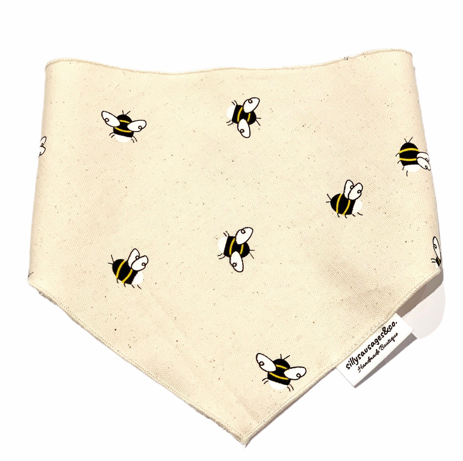 21 Cutest Dog Bandanas for Australian Dogs (Because Naked Necks Are Out)