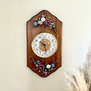 GORGEOUS Nail Art Flower Wall Clock | Large Vintage Floral Wood Plaque Wall Clock | 1970s Colorful Boho Romantic Rustic Pauline Owens Clock