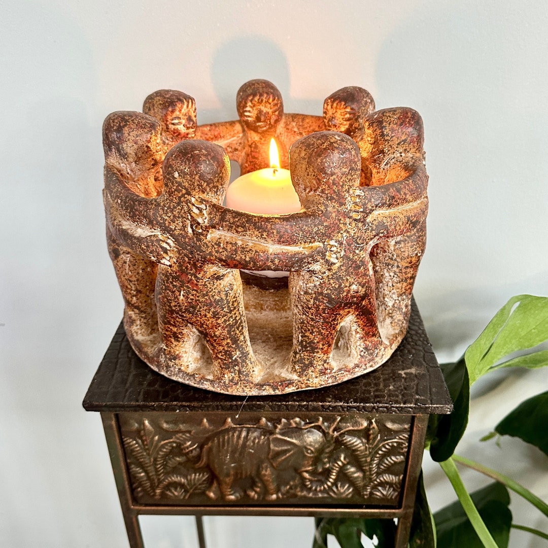 HUGE Circle of Friends Candle Holder Primitive Friendship Circle