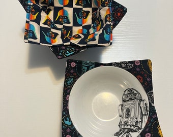 Star Wars microwave bowl cozy, soup bowl holder, bowl hot pad, reversible, college student gift, nerdy gift, sugar skull,apartment essential