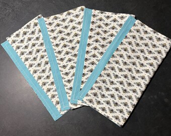 Bee Cloth Napkins, beekeeper gift, foodie gift, nature lover, modern graphic cocktail napkins, honey, farmhouse design
