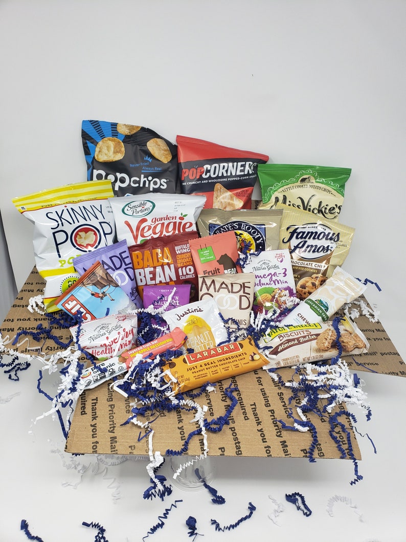 Healthy Snack Box 20 or 30 Snacks Fast Free Shipping Care Package Gift Basket image 1