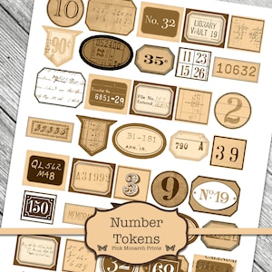 Op de afbeelding: Een vel met vintage-stijl nummertokens, gedrukt op wit papier met een bruine achtergrond. De tokens bevatten verschillende nummers, waaronder 10, 90, 35, 11 23, 15 26, 10632, 2, 39, 790, 9 en 19. De tokens zijn omgeven door een bruine rand en de tekst "Number Tokens" is in bruin onderaan het vel gedrukt.
