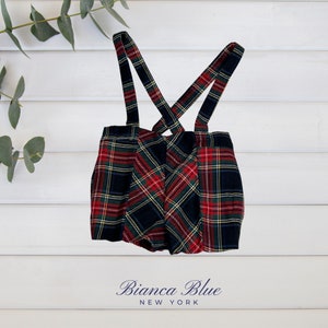 Short navideño de tartán para bebé niño. Corto navideño de cuadros escoceses. Primer outfit navideño recién nacido.