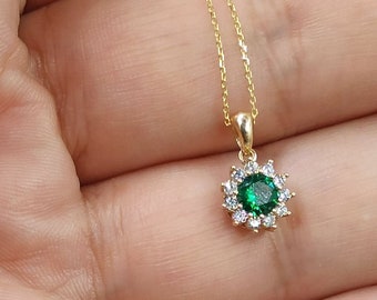 emerald necklace solid gold 14k,green emerald pendant,necklace for gift,Emerald jewelry,Gift for her,wedding gift,birthday gift