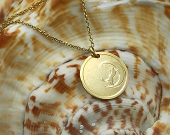 Cat Moon dainty solid gold 14k Necklace,Personalized Cat Necklaces for Women,dainty gold Moon,Cat On the Moon for Women,Custom Engraved Name