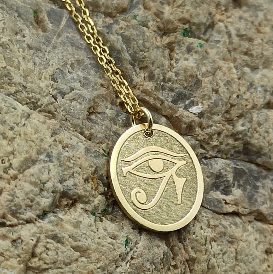 The eye of ra necklace Clearance