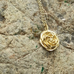 Dainty Rose solid gold 14k, necklace for gift, gift for birthday, dainty rose necklace, flowers rose, gift valentine&#39;s Day, gift for love