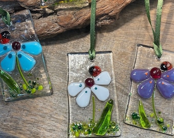 Happy flower glass pendant