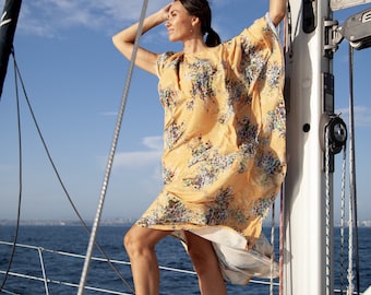 The Luxury handcrafted Kaftan for Yacht and Vacation. Silk blendet Flower Caftan for Festival ,Gift for lover ,Boho Chic Dress