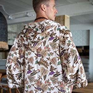 Bali Batik Silk Blend Kaftan Robe: Men&#39;s Long Sleeve Kimono