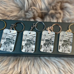 Personalisierter Acryl-Schlüsselanhänger "Eckig" mit Foto, inkl. Geschenkbox