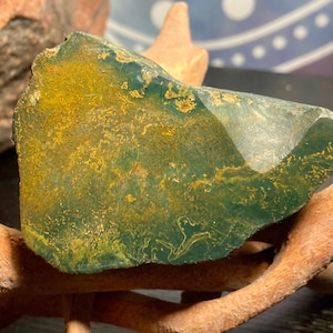 Green Jasper Rock / Lapidairy Rough / Home Decor