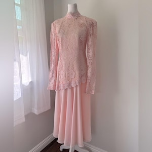 Vintage ‘80s Rimini Pink Lace High Neck Long Sleeve Asymmetrical Midi Dress