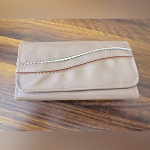 Cartera vintage beige rectangular multicompartimento de los años 90