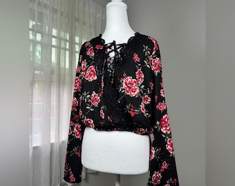 Xhilaration Black & Pink Floral Print Lace Up Bodice Bell Sleeve Cropped Blouse