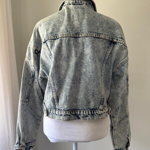 Anthropologie Aves Les Filles cropped denim truckerjack afbeelding 10