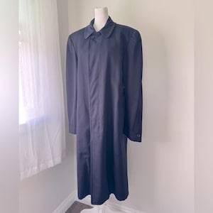 Vintage ‘70s Wind Zip Warmer 100% Wool Navy Blue Unisex Overcoat