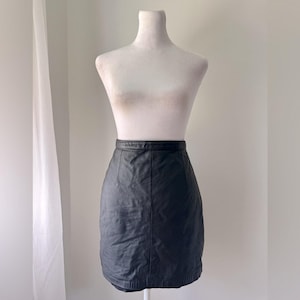 Vintage ‘90s Euro Mond of California Black Leather Mini Skirt