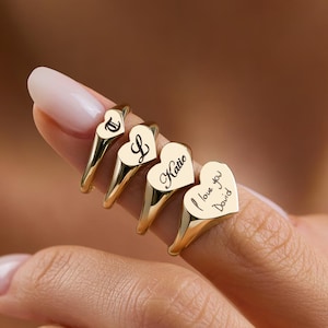 10K 14K 18K Personalized Heart Signet Ring, Gold Engraved Heart Ring, Custom Handwriting Ring, Initial Ring, Gift for Her
