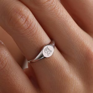 10k, 14k & 18k Gold gravierter Siegelring, handgemachter Ring, Gold Siegelring, Goldring am kleinen Finger, Siegelring für Männer, Frauen, Weihnachtsgeschenk