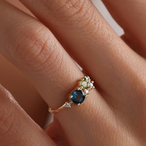 14k Gold Family Birthstone Ring, Personalized Birthstone Ring, Custom Birthstone Ring, Gift for Mom, Gift for Her, Valentine&#39;s Day Gift