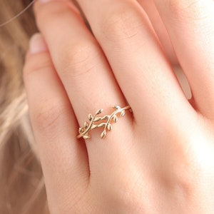 10k 14k 18k Solid Gold Leaf Ring/Handmade Solid Gold Leaf Ring/Good Luck Ring/Gold Stacking Ring Available in Gold, Rose Gold and White Gold