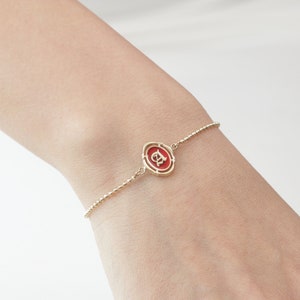 Pulseira de letra de esmalte de ouro 14k/pulseira inicial de esmalte feita à mão/pulseira inicial de ouro/pulseira minimalista/presente de dia das mães/presente de Natal