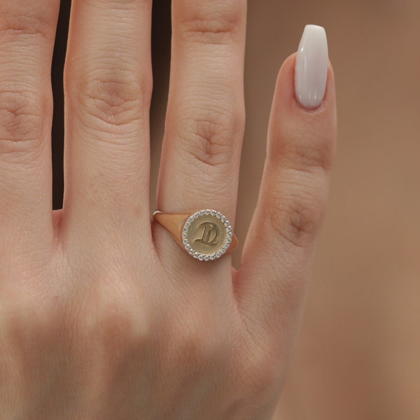 10k 14k 18k Gold Engraved Signet Diamond Ring / Handmade Signet Diamond Ring / Gold Signet Ring Available in Gold, Rose Gold, White Gold