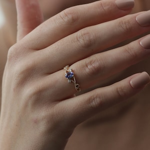 14k & 18k Gold 6x4 MM Oval Tanzanite Ring / Handmade Minimal Gold Tanzanite Ring Available in Gold, Rose Gold and White Gold