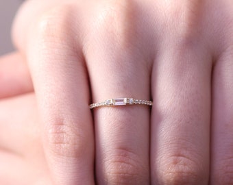 Round Baguette Diamond Band / Half Eternity Diamond Ring  / 14k & 18k Gold Minimalist Ring / Wedding , Engagement Ring